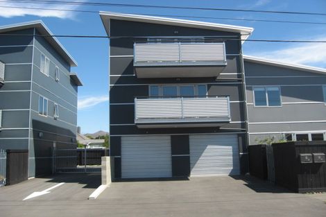 Photo of property in 4/12 Hutcheson Street, Sydenham, Christchurch, 8023