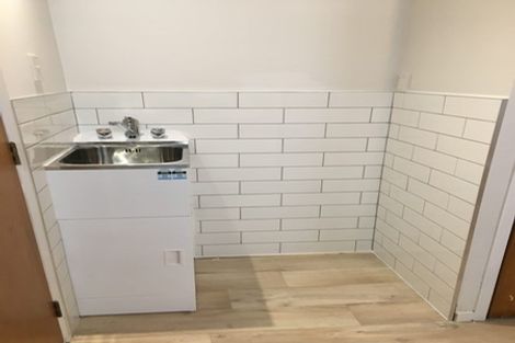 Photo of property in 1/11 Taipari Road, Te Atatu Peninsula, Auckland, 0610