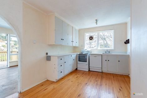 Photo of property in 15 James Grove, Stokes Valley, Lower Hutt, 5019