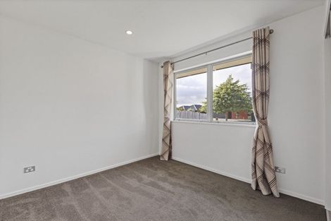 Photo of property in 5 Koura Drive, Rangiora, 7400