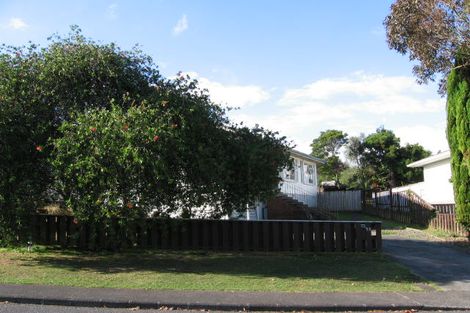 Photo of property in 53 Lantana Road, Green Bay, Auckland, 0604