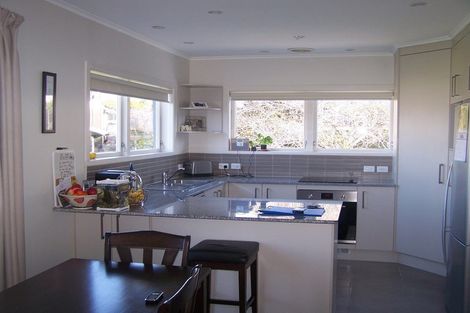 Photo of property in 7 Seymour Road, Mellons Bay, Auckland, 2014