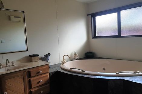 Photo of property in 11 Barge Lane, Maunu, Whangarei, 0110