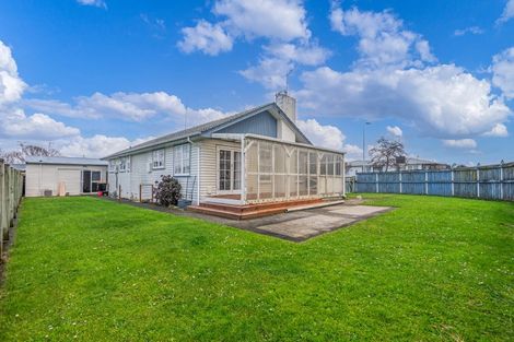 Photo of property in 1 Wairau Place, Kelvin Grove, Palmerston North, 4414