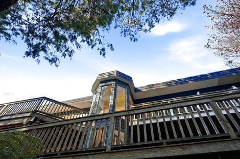 Photo of property in 1/11 Saddleback Rise, Murrays Bay, Auckland, 0630