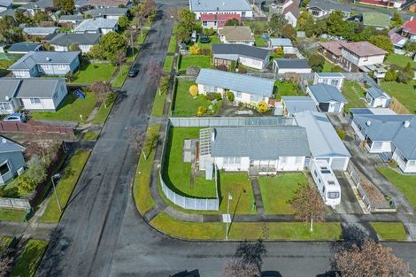 Photo of property in 1 Wairau Place, Kelvin Grove, Palmerston North, 4414