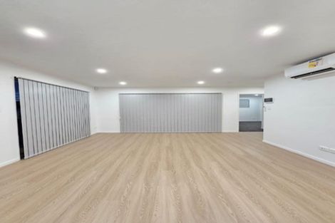 Photo of property in 28a Greenmeadows Avenue, Manurewa East, Auckland, 2102