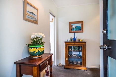 Photo of property in 2/99 Vauxhall Road, Devonport, Auckland, 0624