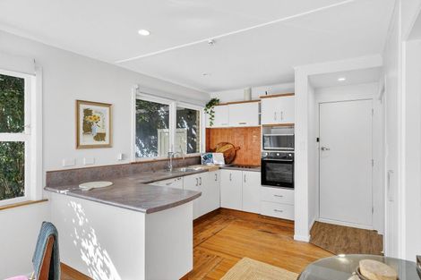 Photo of property in 102 Mount View Road, Melville, Hamilton, 3206