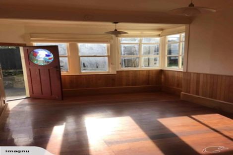 Photo of property in 7 Lochiel Road, Khandallah, Wellington, 6035