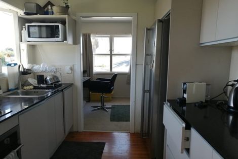 Photo of property in 1/31 Becroft Drive, Forrest Hill, Auckland, 0620