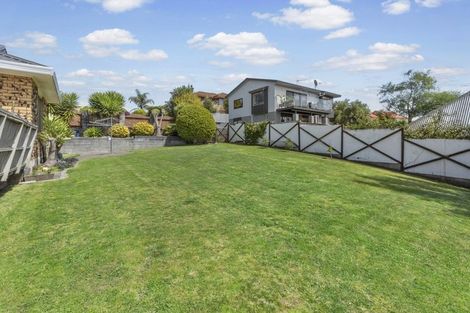 Photo of property in 23 Madill Road, St Andrews, Hamilton, 3200
