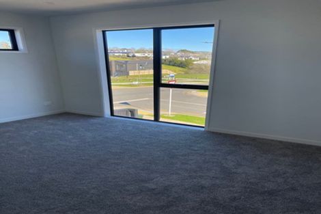 Photo of property in 77 Taukahiwi Road, Pukekohe, 2120