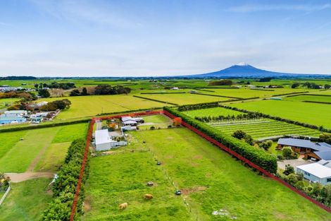 Photo of property in 5883 Mountain Road, Normanby, Hawera, 4673