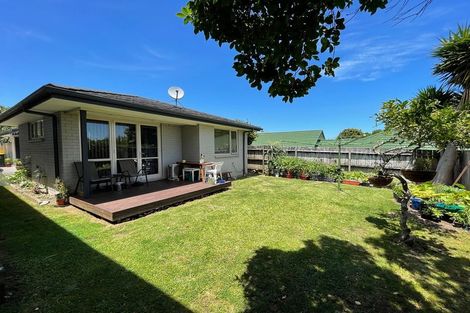 Photo of property in 6 Drake Street, Howick, Auckland, 2014