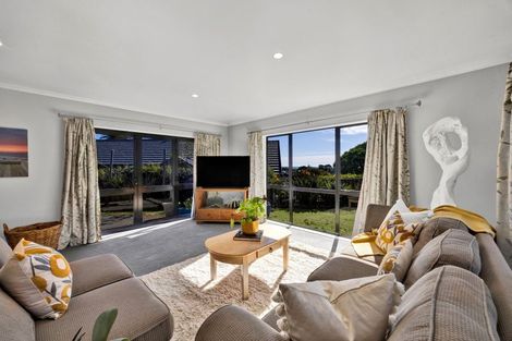 Photo of property in 82 Wallath Road, Westown, New Plymouth, 4310