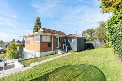 Photo of property in 8 Dunvegan Place, Dinsdale, Hamilton, 3204