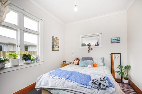 Photo of property in 6 Marne Street, Hokowhitu, Palmerston North, 4410