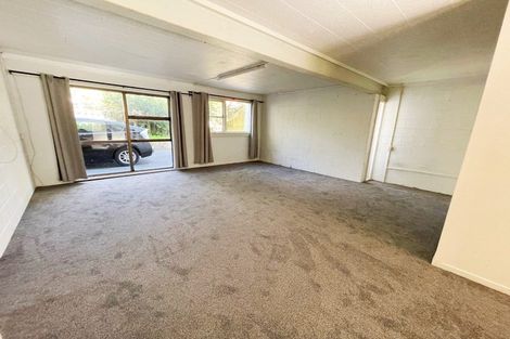 Photo of property in 60b Te Atatu Road, Te Atatu South, Auckland, 0610