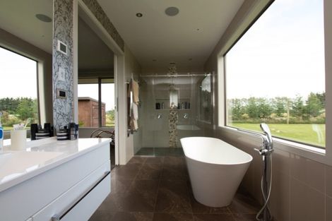 Photo of property in 39 Egerton Road, Winton, 9781