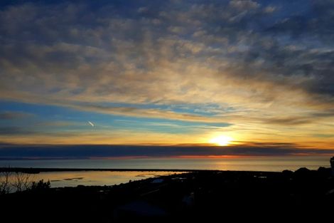 Photo of property in 220b Mount Pleasant Road, Mount Pleasant, Christchurch, 8081