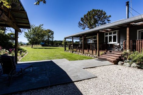Photo of property in 145a Loburn Whiterock Road, Loburn, Rangiora, 7472