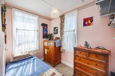 Photo of property in 11 Brightwater Terrace, Terrace End, Palmerston North, 4410