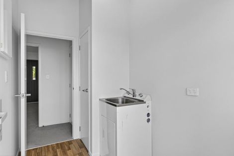 Photo of property in 6b Walsh Road, Westown, New Plymouth, 4310