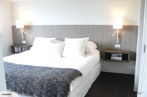 Photo of property in 20 Seabreeze Road, Narrow Neck, Auckland, 0624