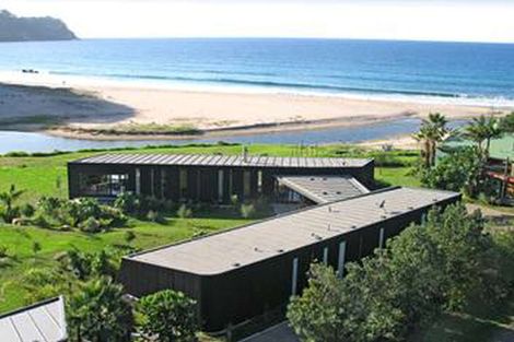 Photo of property in 27 Pye Place, Hot Water Beach, Whitianga, 3591