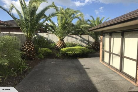 Photo of property in 21 Lilybank Crescent, East Tamaki, Auckland, 2013