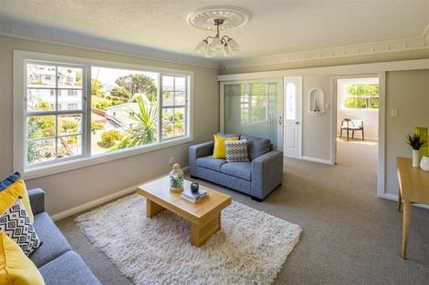 Photo of property in 25 Ashleigh Crescent, Miramar, Wellington, 6022