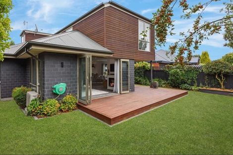 Photo of property in 130 Wairakei Road, Bryndwr, Christchurch, 8053