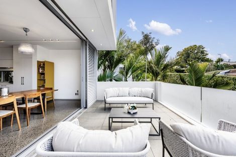 Photo of property in 25a West End Road, Herne Bay, Auckland, 1022