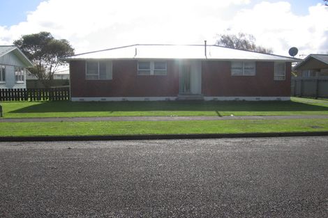 Photo of property in 6 Halswell Crescent, Westbrook, Palmerston North, 4412