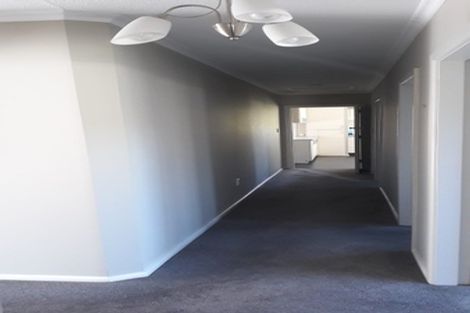 Photo of property in 33 Raxworthy Street, Ilam, Christchurch, 8041