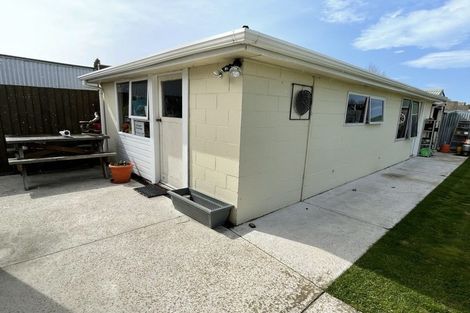 Photo of property in 22 Kinley Street, Rangiora, 7400