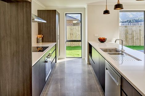 Photo of property in 5 Te Ara O Pukeko, Wainuiomata, Lower Hutt, 5014