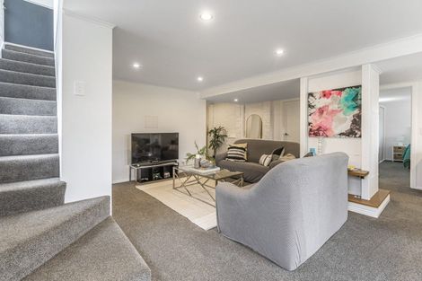 Photo of property in 11 Gregory Place, Mount Roskill, Auckland, 1041