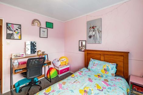 Photo of property in 2 Dale Crescent, East Gore, Gore, 9710