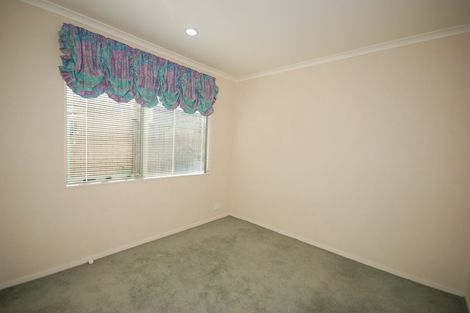 Photo of property in 23 Ironstone Place, Randwick Park, Auckland, 2105