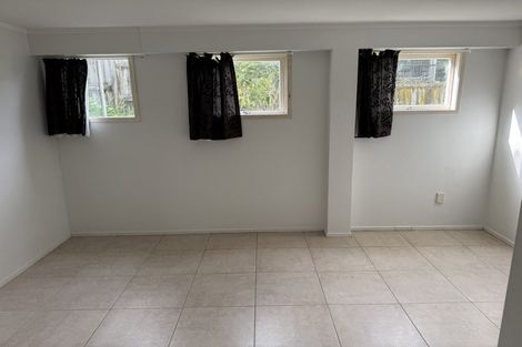 Photo of property in 18a Dallinghoe Crescent, Milford, Auckland, 0620