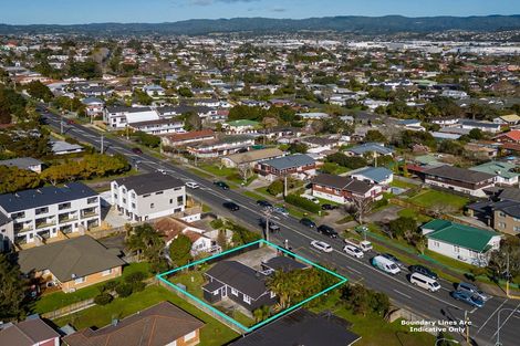 Photo of property in 117 Te Atatu Road, Te Atatu South, Auckland, 0610