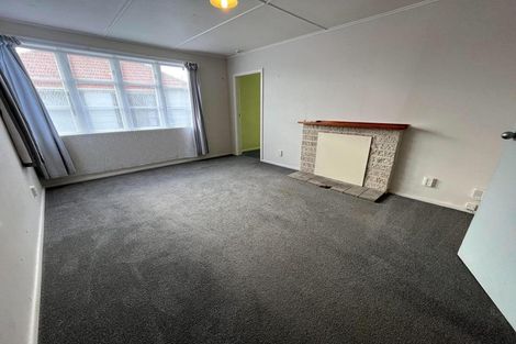 Photo of property in 18 Goldsmith Crescent, Levin, 5510
