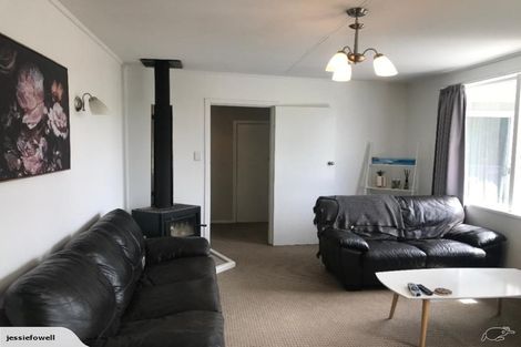 Photo of property in 29 Beaumont Crescent, Frankleigh Park, New Plymouth, 4310