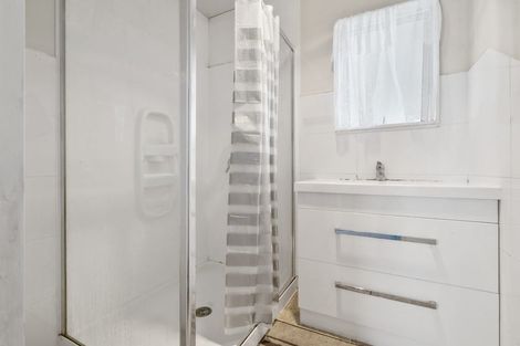 Photo of property in 1/10 Barcroft Place, Clendon Park, Auckland, 2103