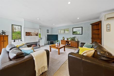 Photo of property in 9 Paremata Drive, Paremata, Porirua, 5024