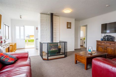 Photo of property in 25 Magdala Street, Kakanui, Oamaru, 9495