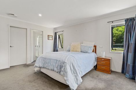 Photo of property in 7 The Glade, Carterton, 5713