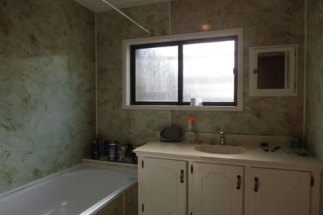 Photo of property in 348 Wharf Road, Coromandel, 3506